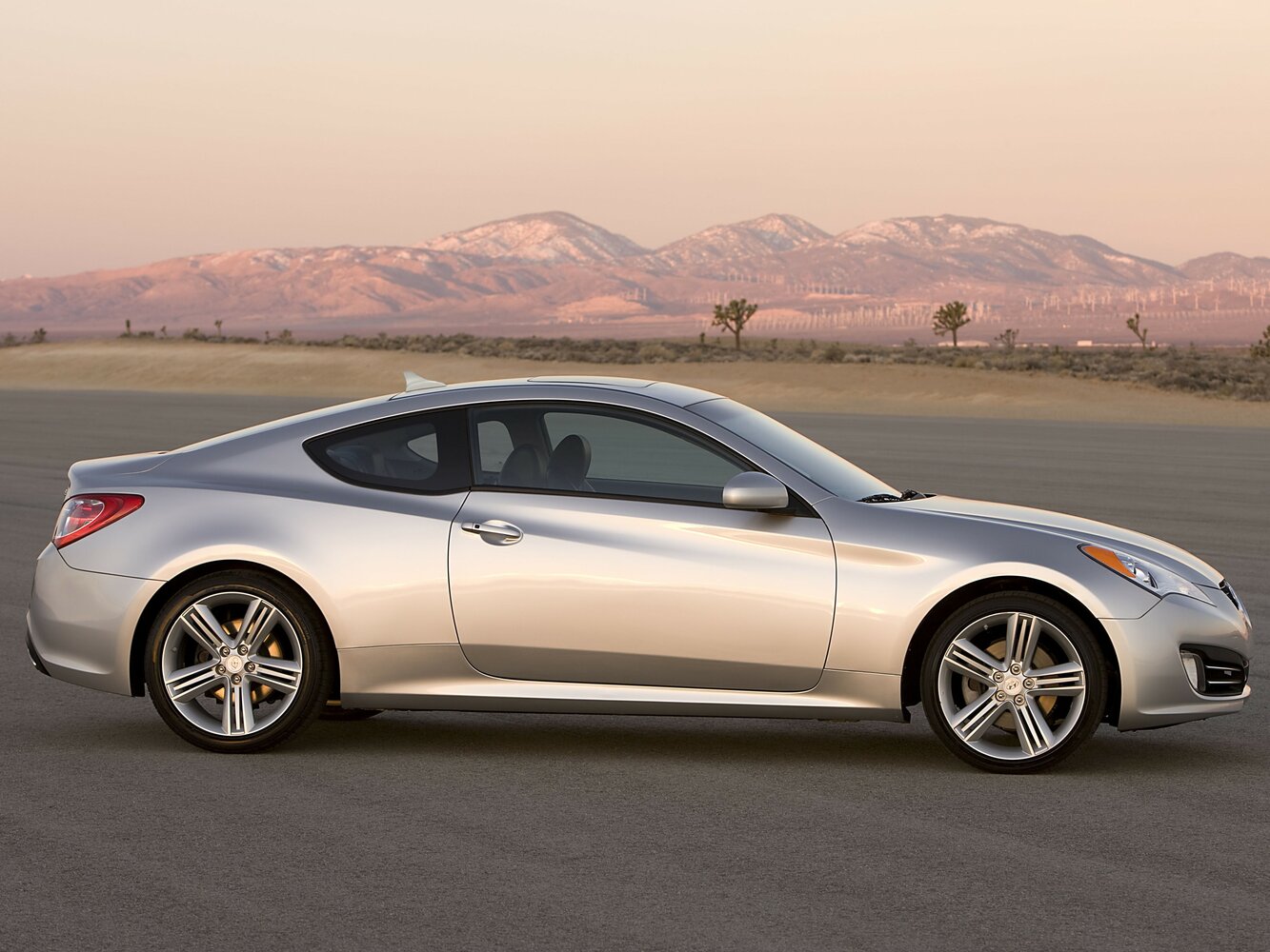 Hyundai Genesis Coupe 380 GT-R