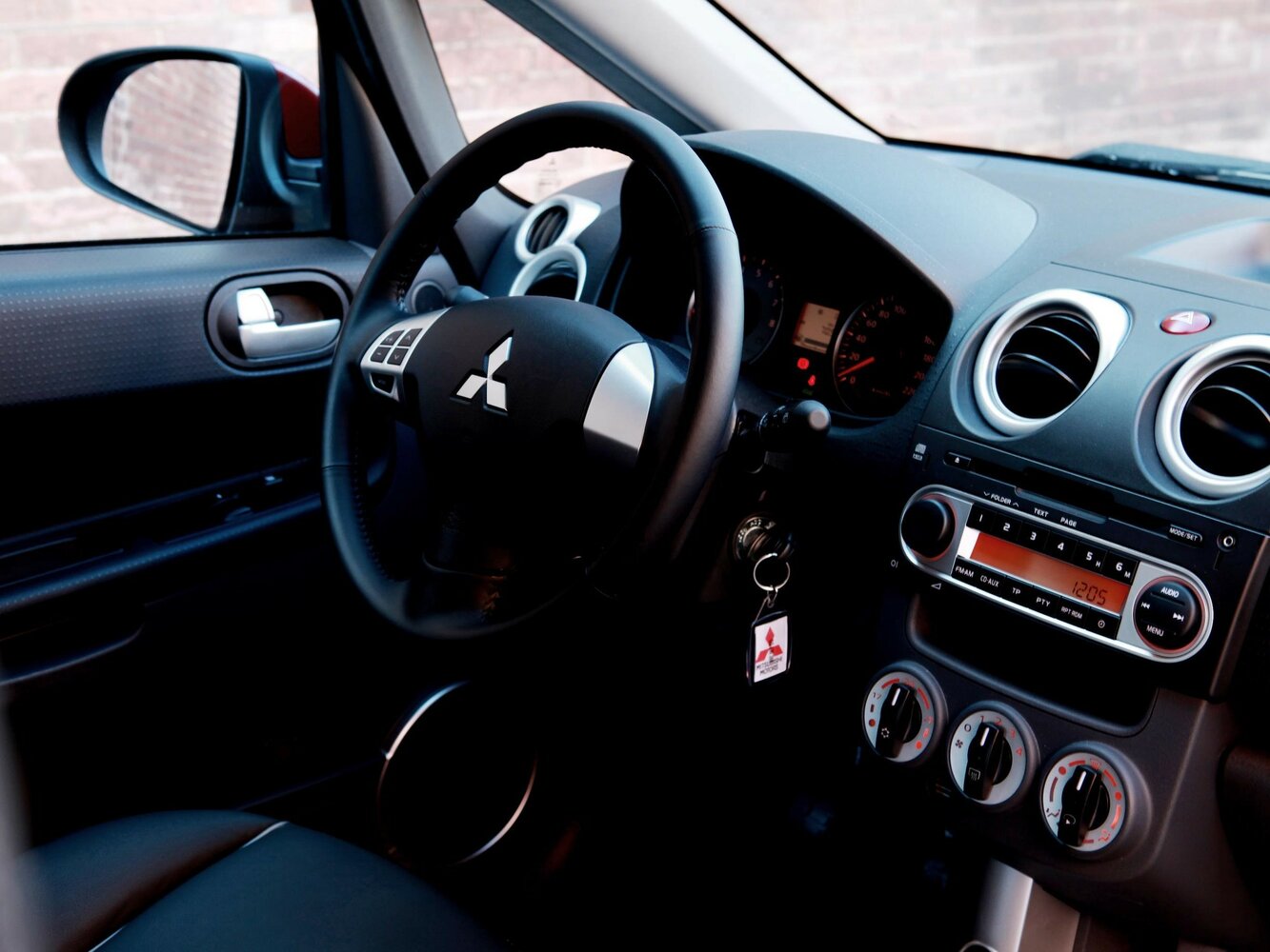 Mitsubishi Colt R