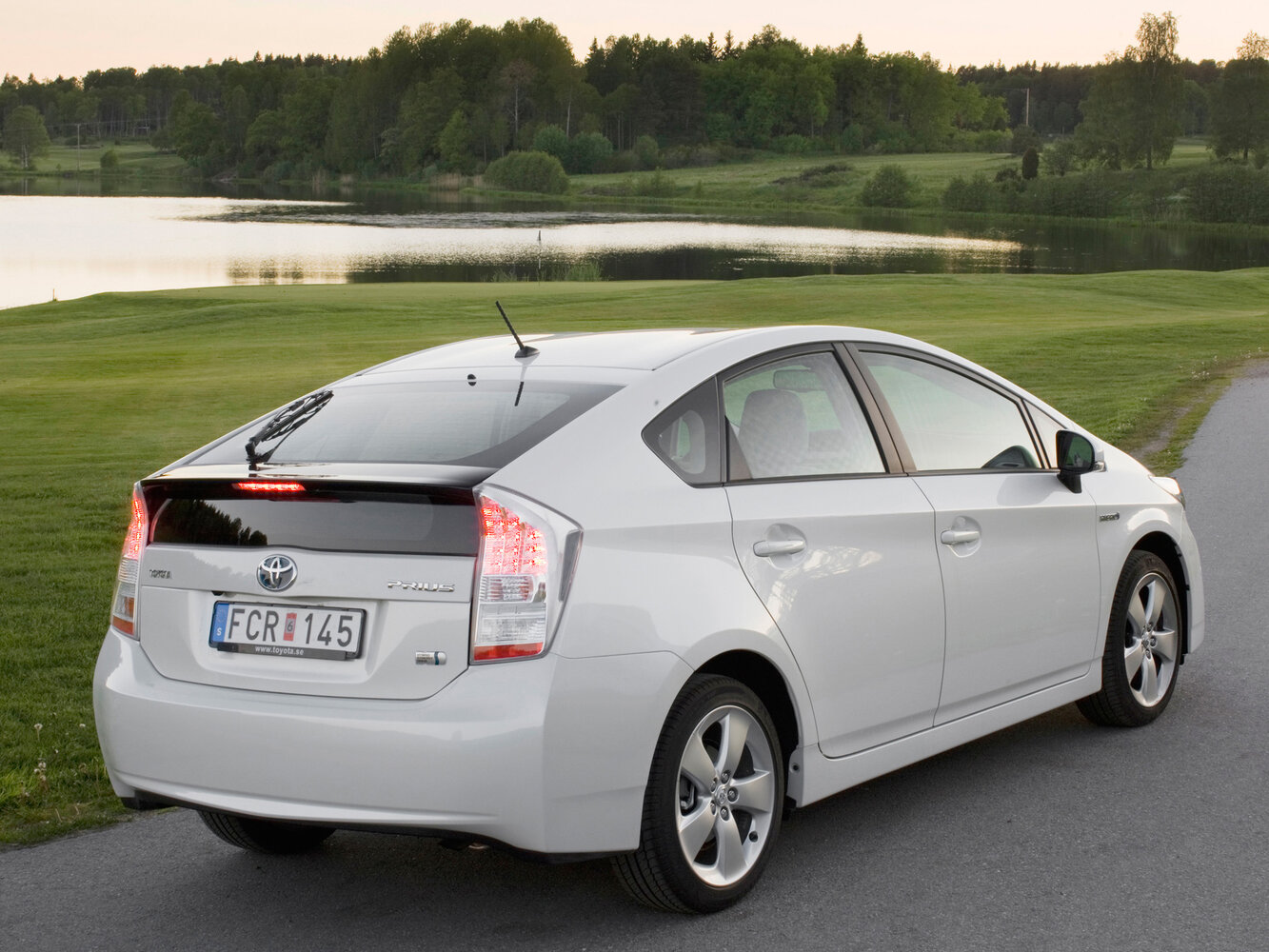 Toyota Prius S