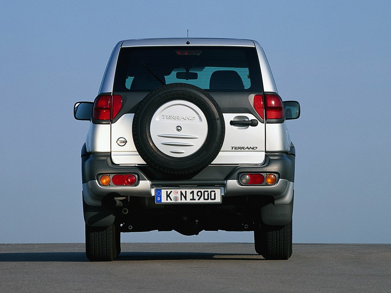 Nissan Terrano R3m−R