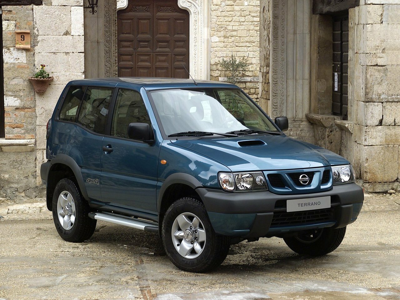 Nissan Terrano R3m−X