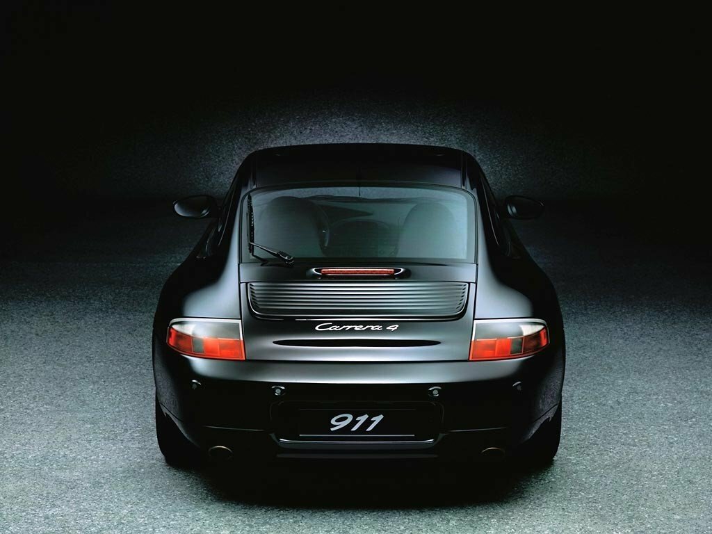 Porsche 911 — справочные фотографии комплектации, Сзади