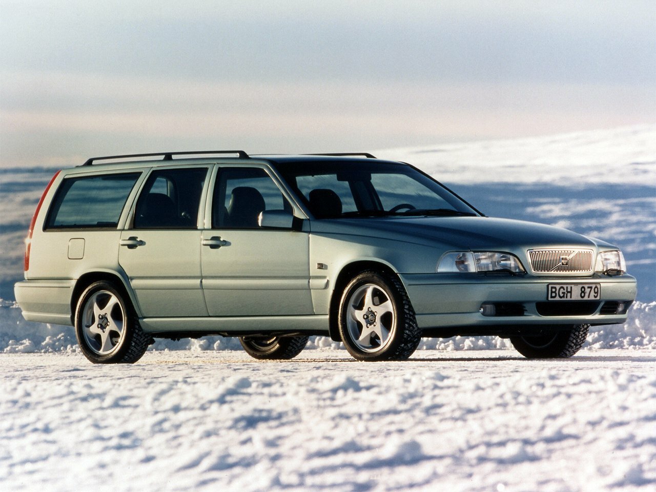 Volvo V70 — I поколение (1997–2000)