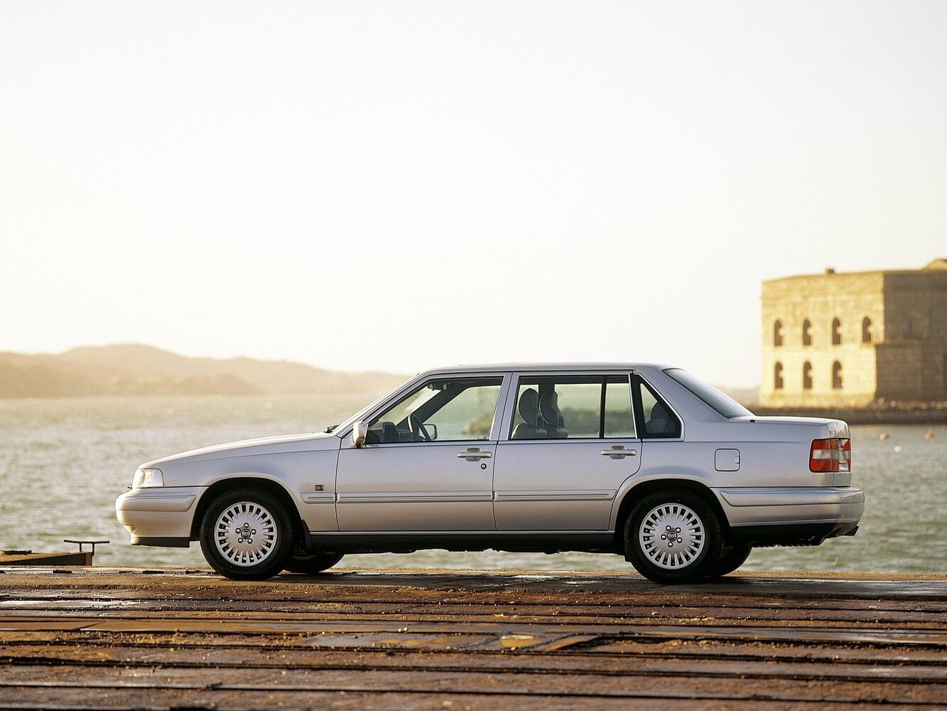 Volvo S90