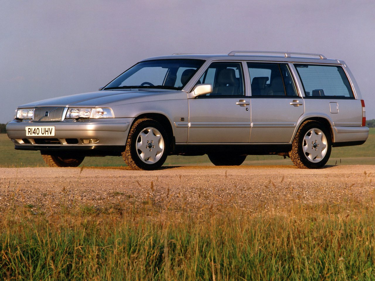 Volvo V90 — I поколение (1997–2000)