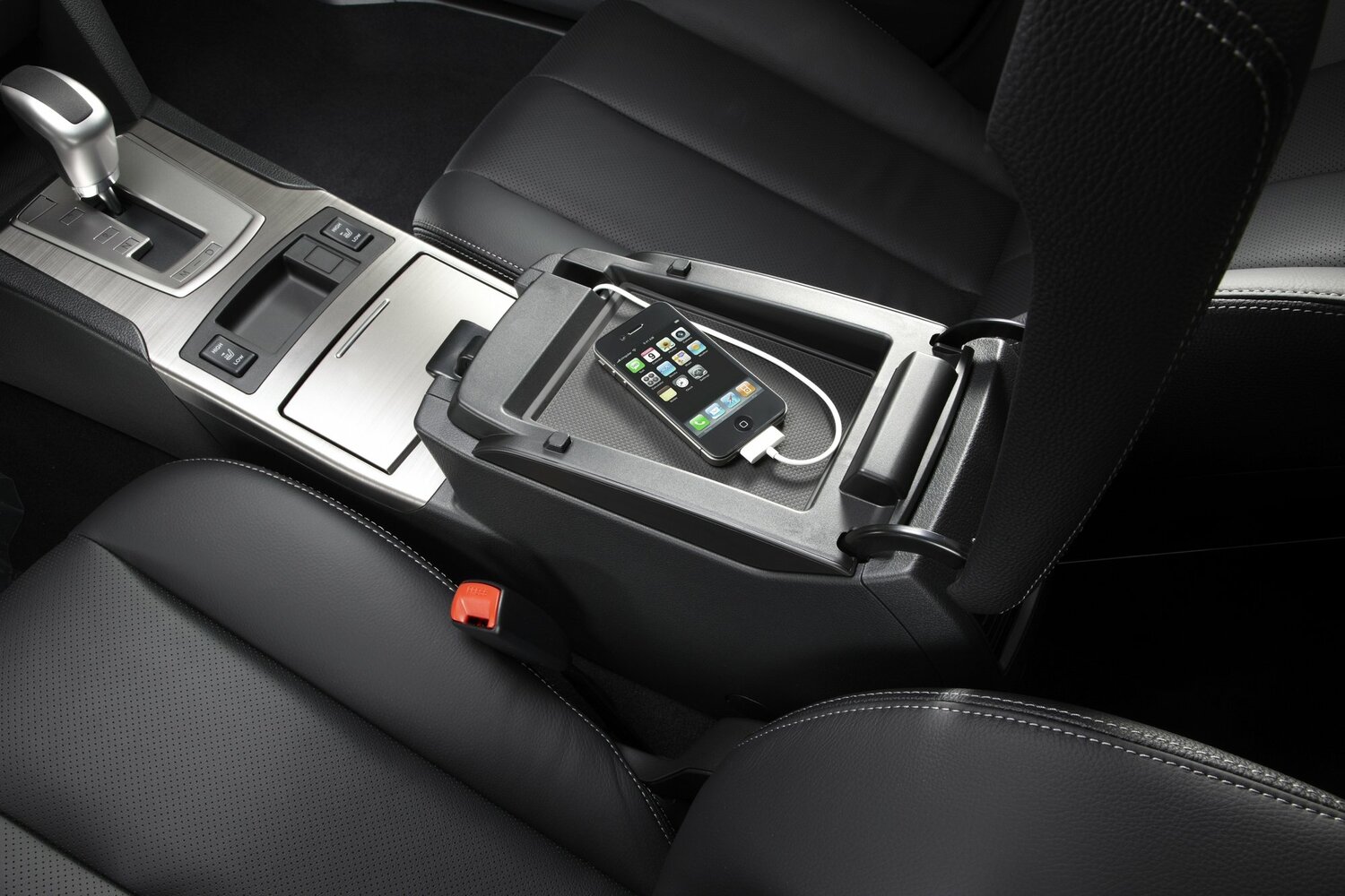 Subaru Legacy — справочные фотографии комплектации, Интерьер 1