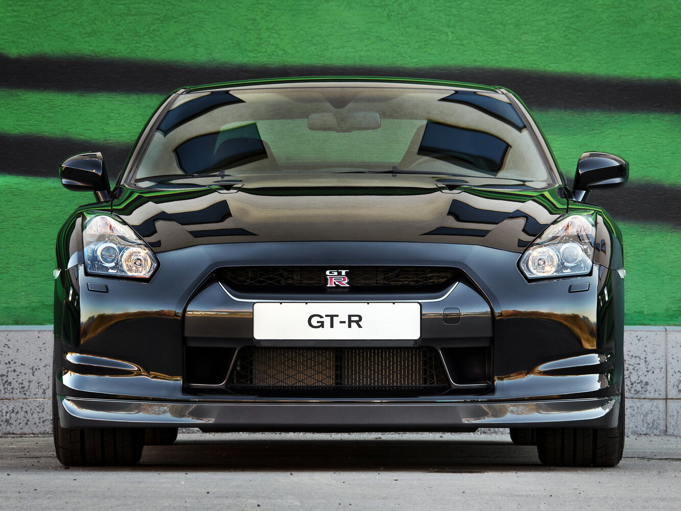 Nissan GT-R