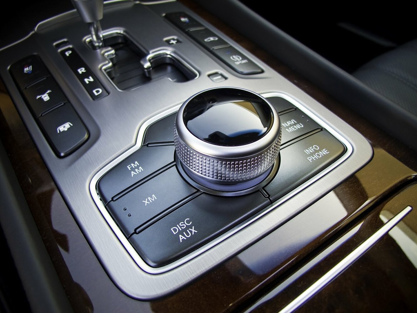 Hyundai Equus — справочные фотографии комплектации, Интерьер 2