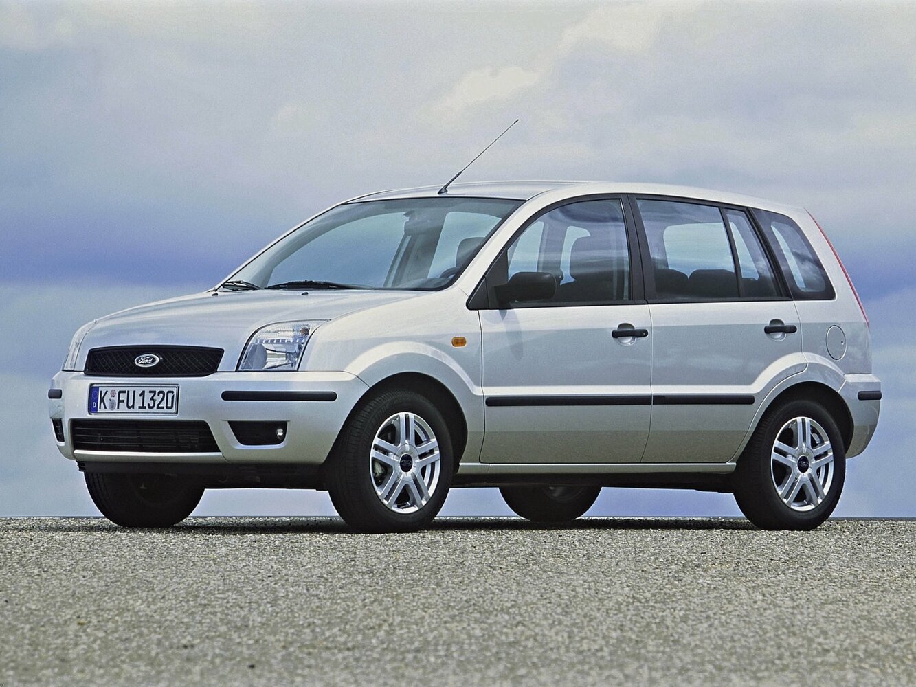 Ford Fusion — I поколение (2002–2004)