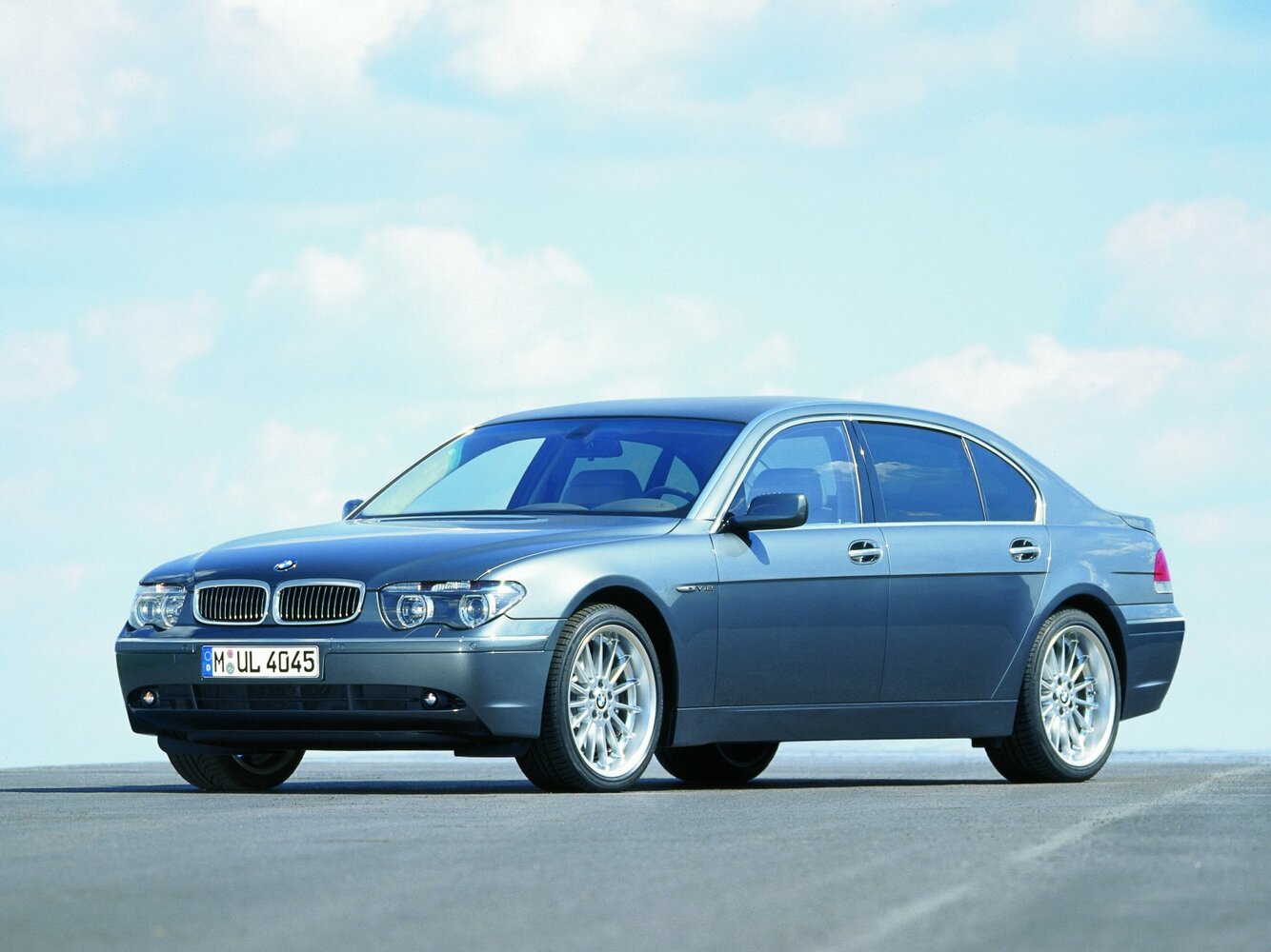 BMW 7 серии — IV (E65/E66) (2001–2004)