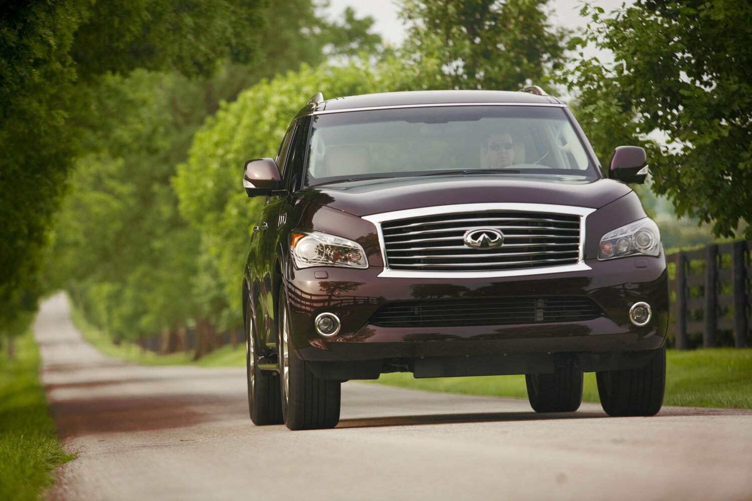 Infiniti QX56