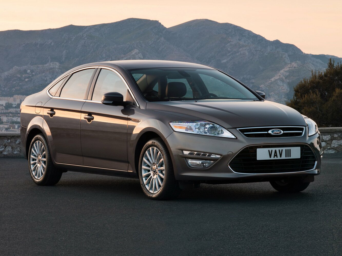 Ford Mondeo 2013 2.0L GTDi200 Luxury