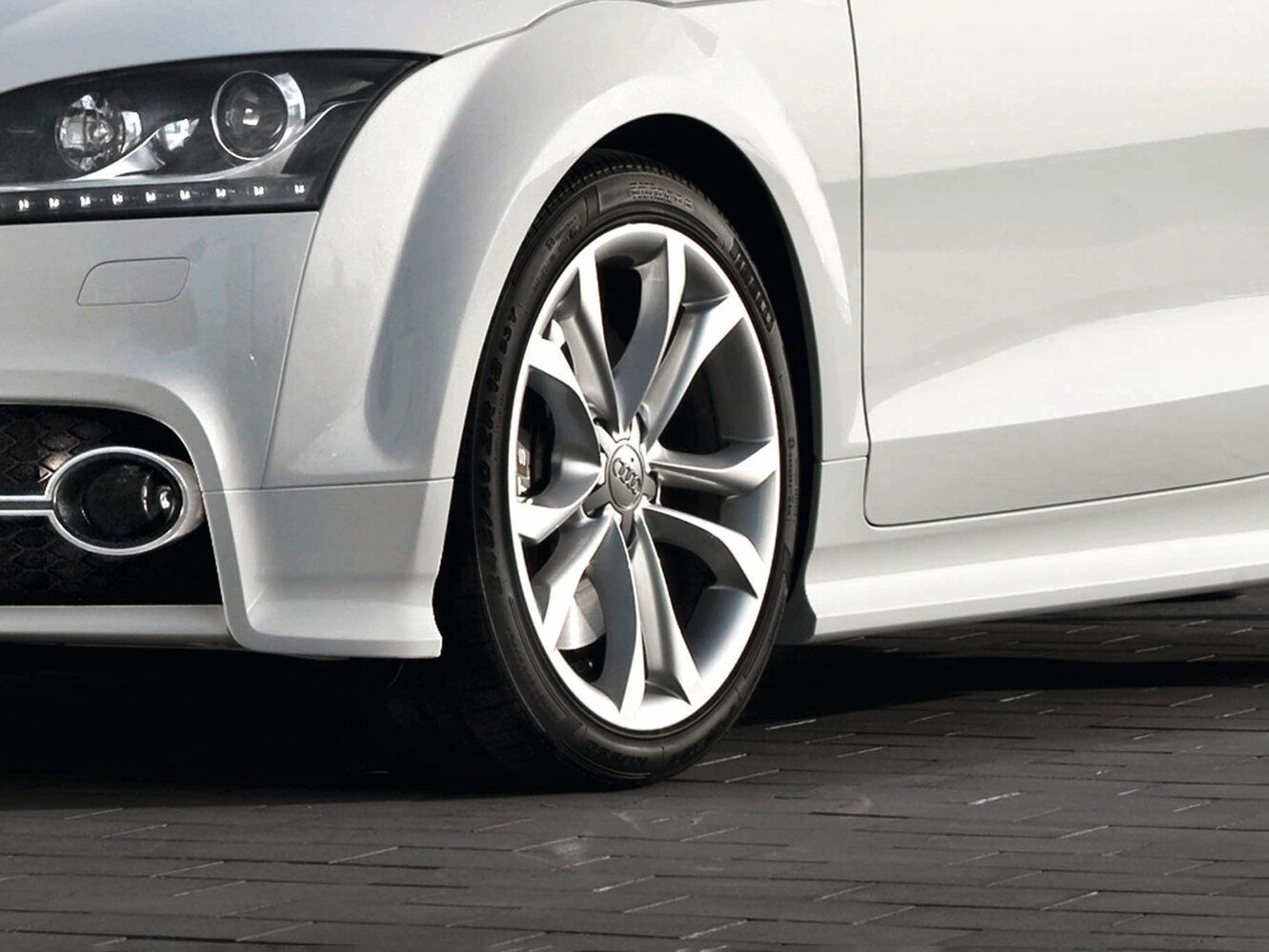 Audi TTS — справочные фотографии комплектации, Диск
