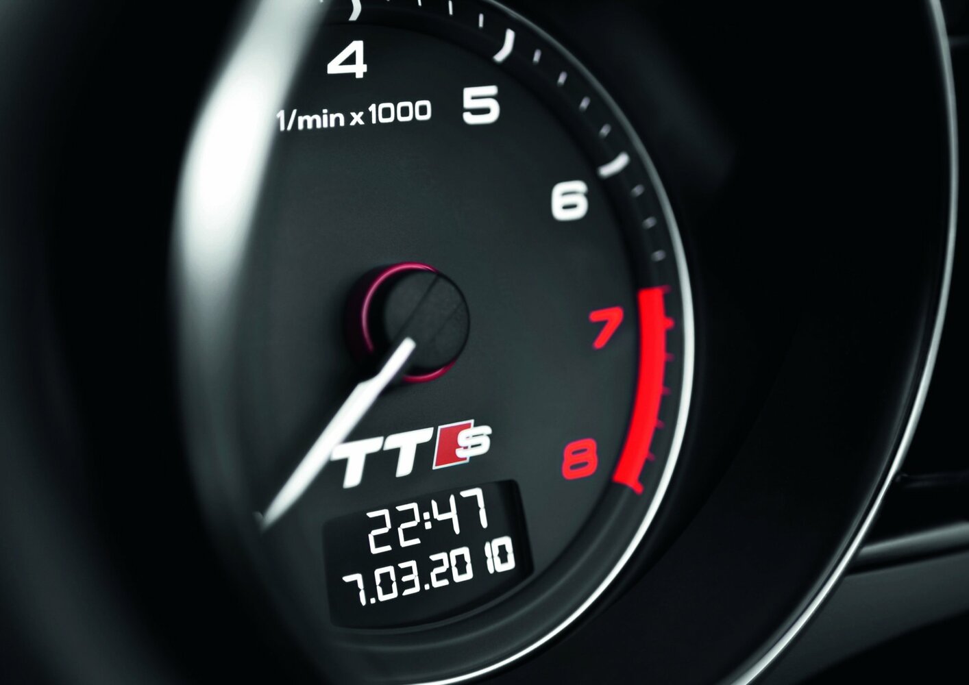 Audi TTS — справочные фотографии комплектации, Интерьер 1