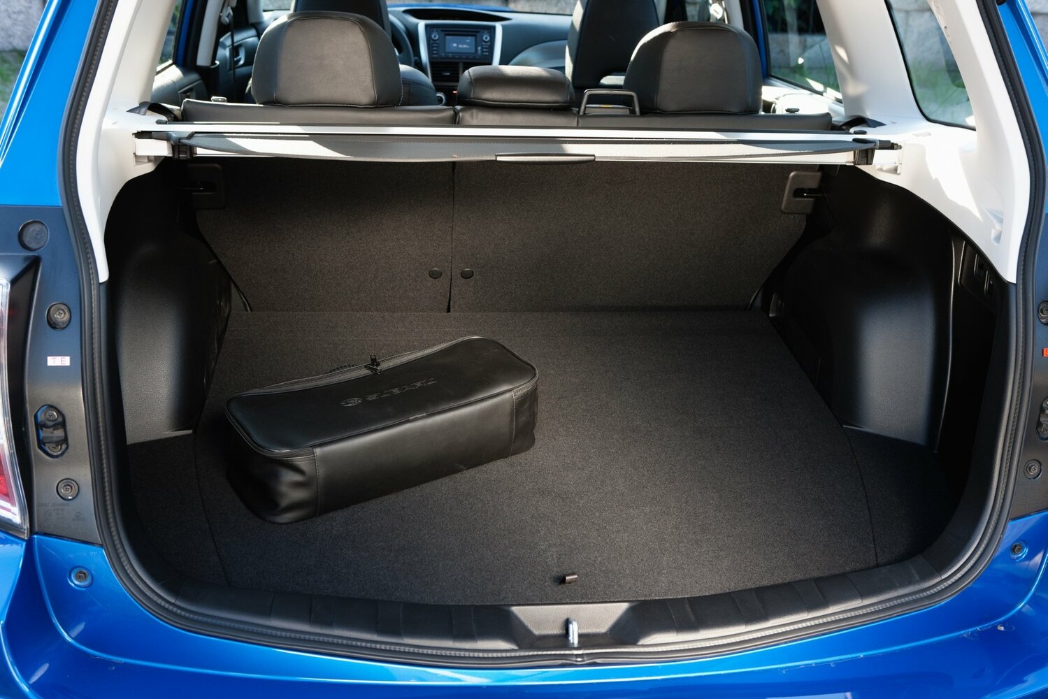 Subaru Forester — справочные фотографии комплектации, Багажник