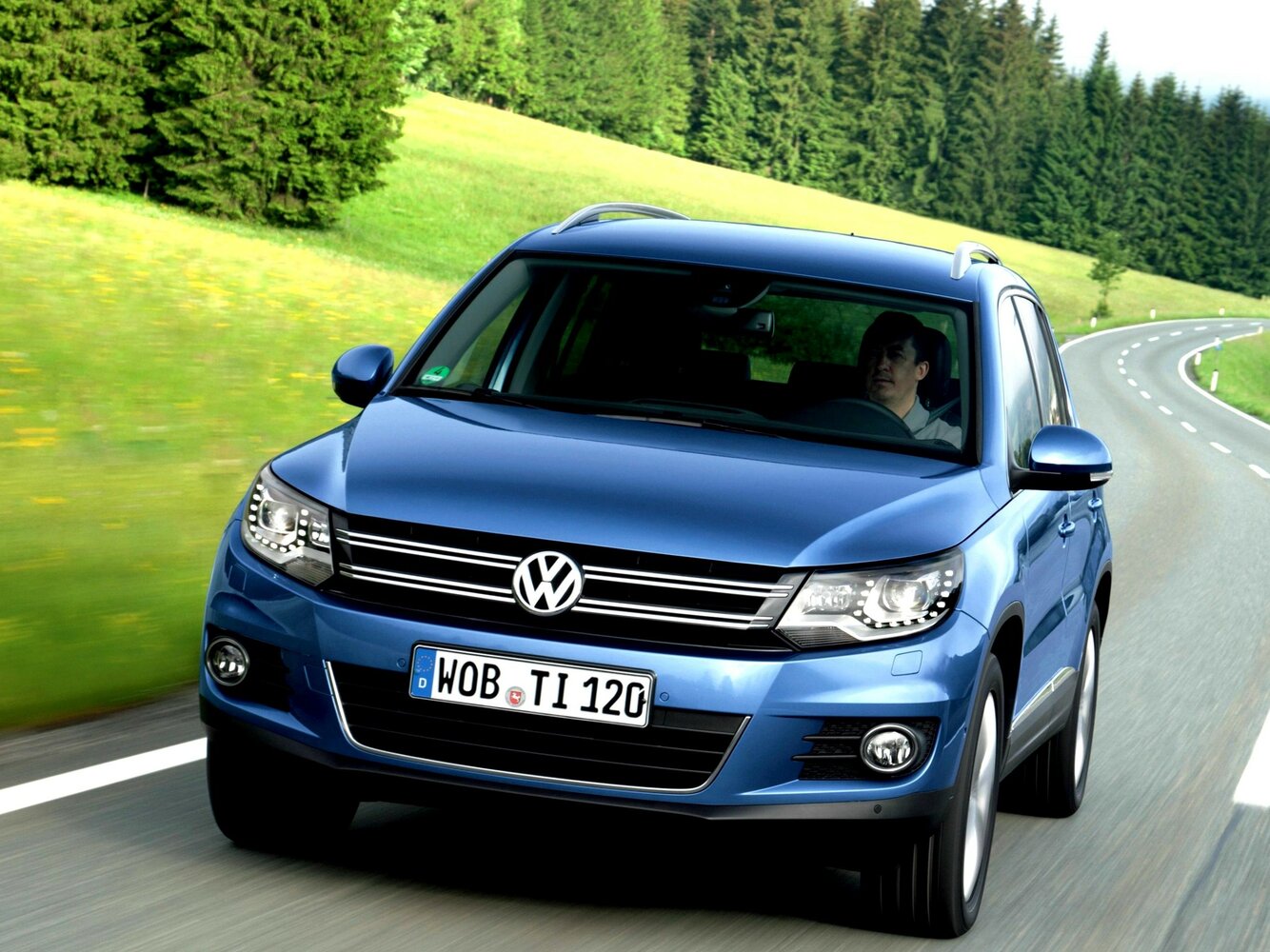 Volkswagen Tiguan 2013 2.0TSI AT Luxury