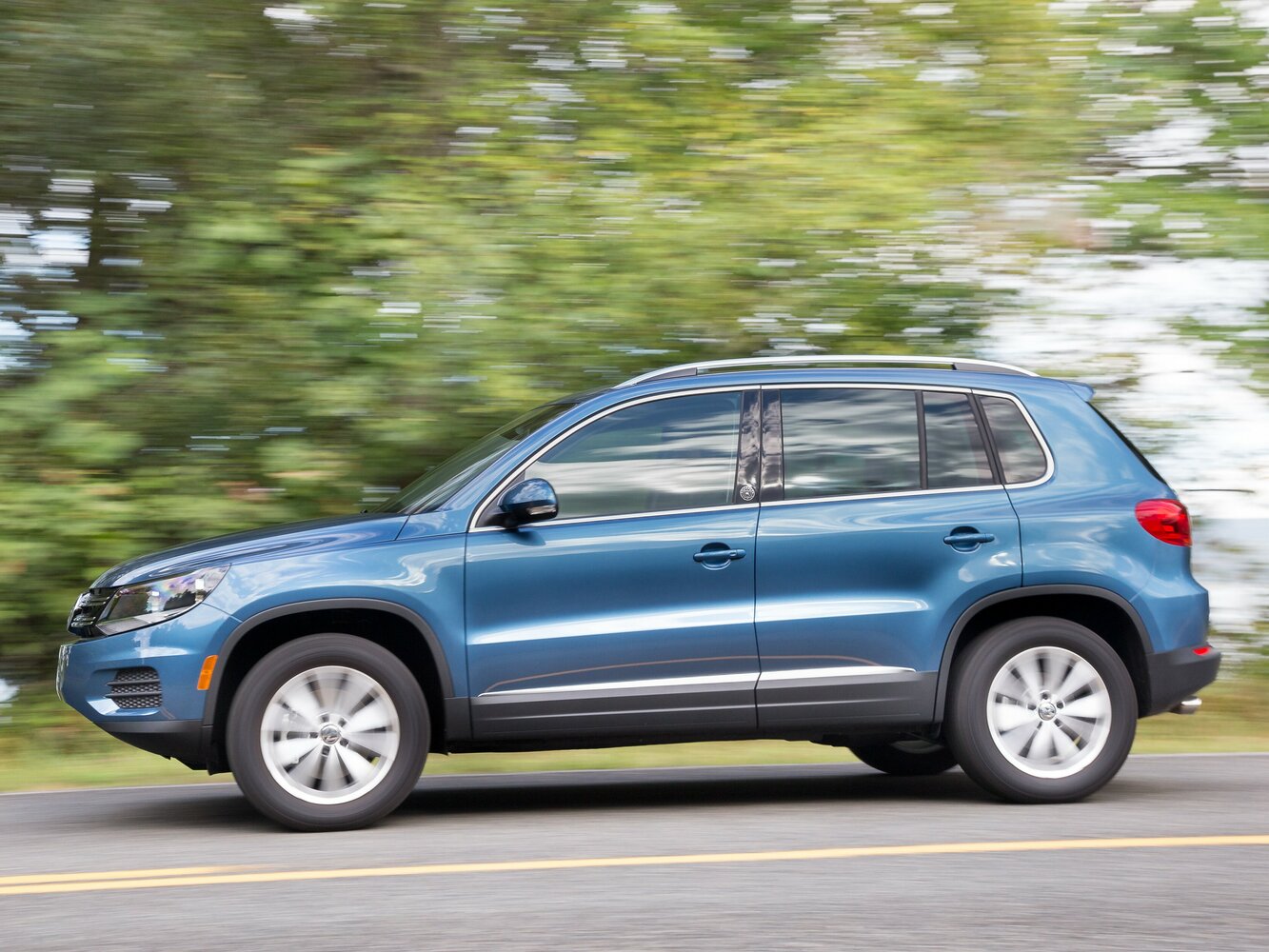 Volkswagen Tiguan 2013 2.0TSI AT Luxury