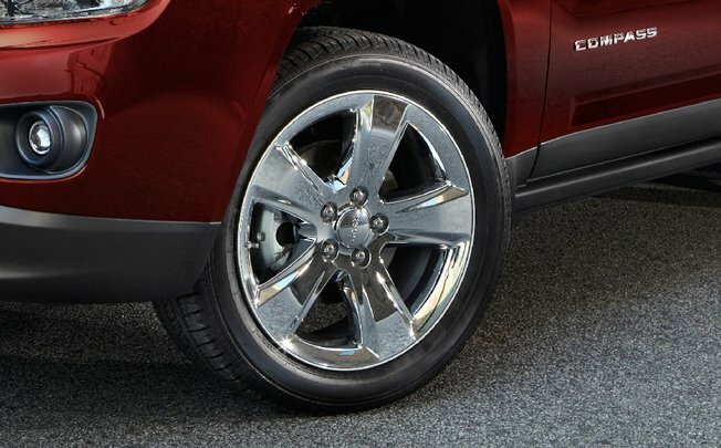 Jeep Compass — справочные фотографии комплектации, Диск