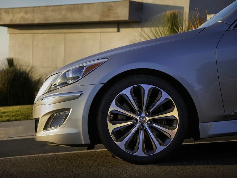 Hyundai Genesis — справочные фотографии комплектации, Диск