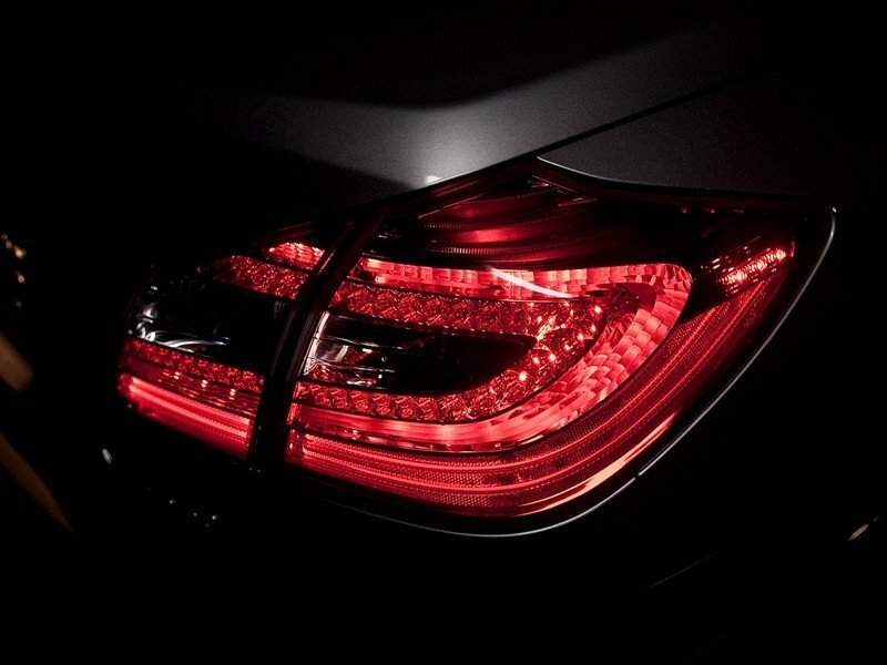 Hyundai Genesis — справочные фотографии комплектации, Задняя фара