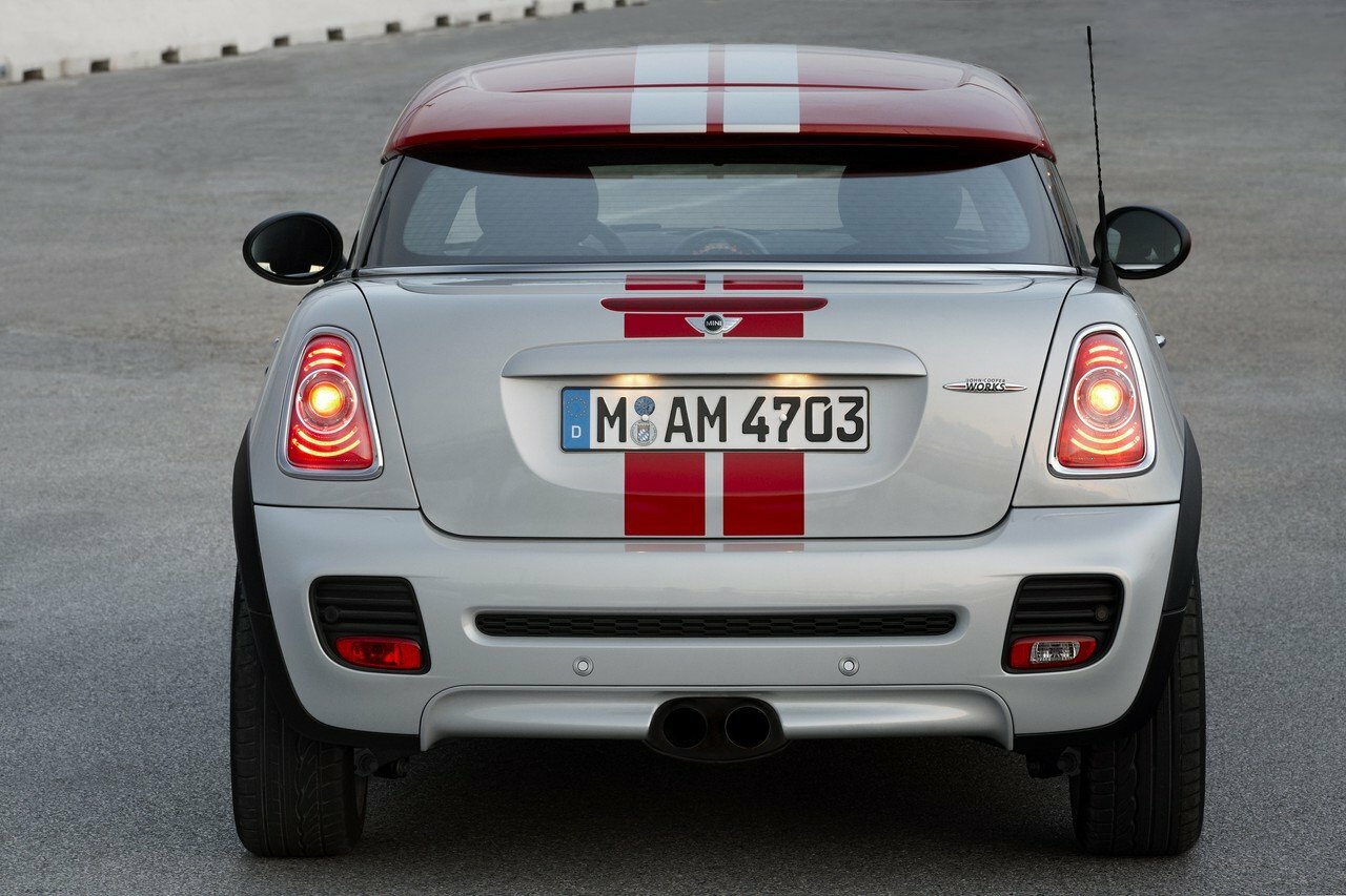 Mini Coupe — справочные фотографии комплектации, Сзади