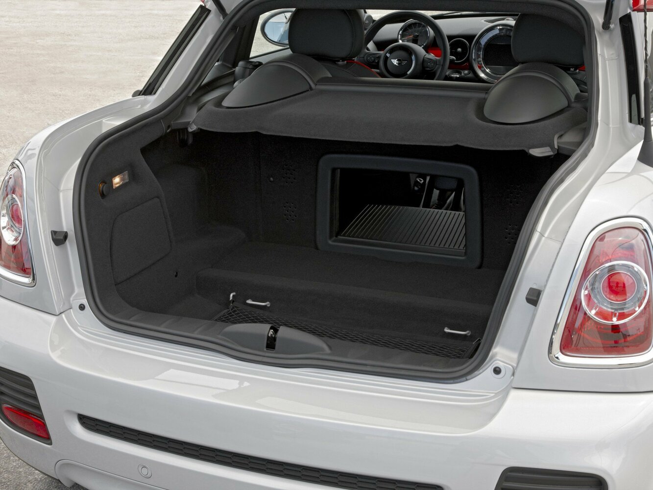 Mini Coupe — справочные фотографии комплектации, Багажник