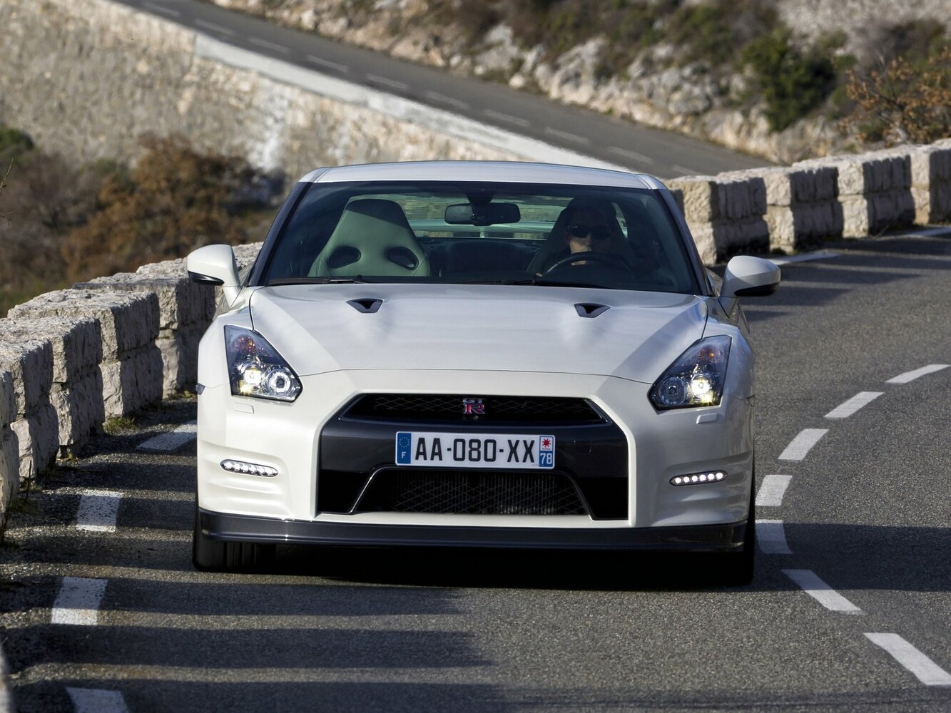 Nissan GT-R