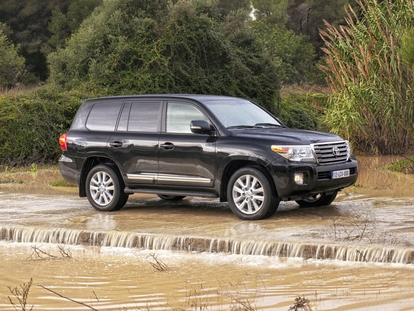 Toyota Land Cruiser — 200 Series Рестайлинг 1 (2012–2015)