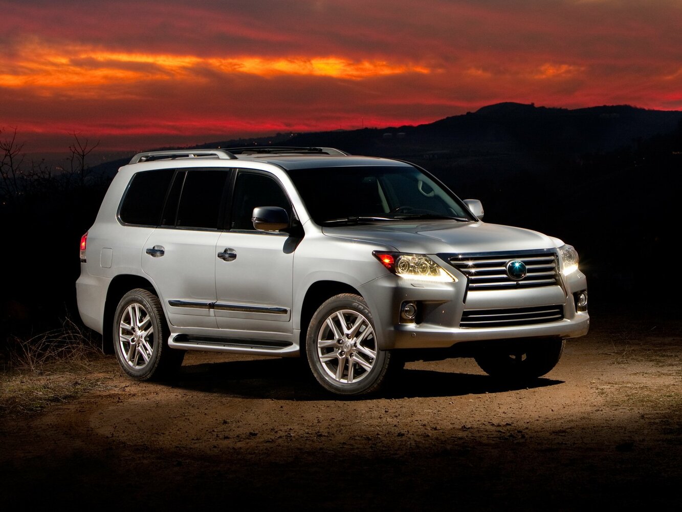 Lexus LX — III Рестайлинг (2012–2015)