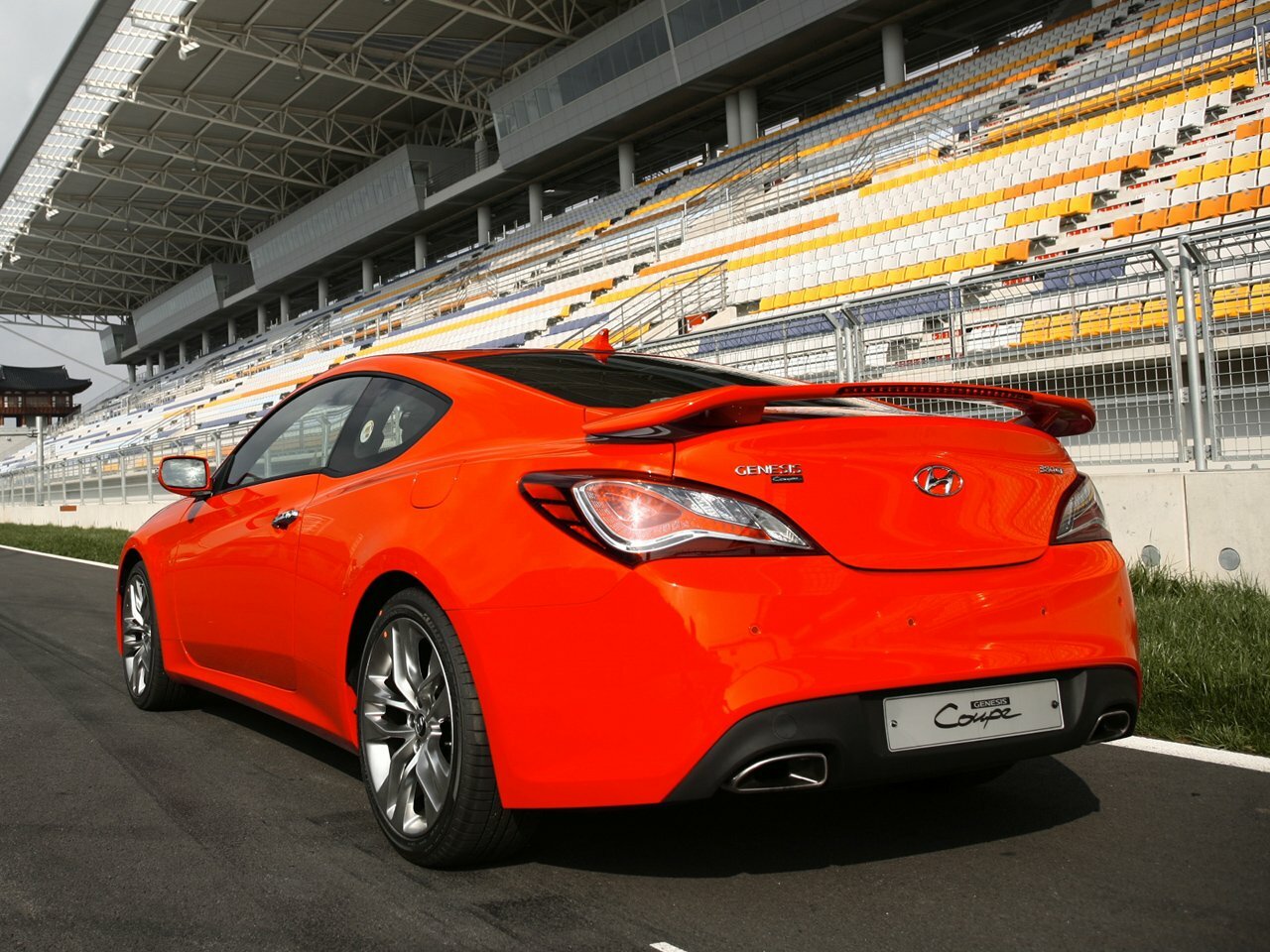 Hyundai Genesis Coupe 380 GT-R