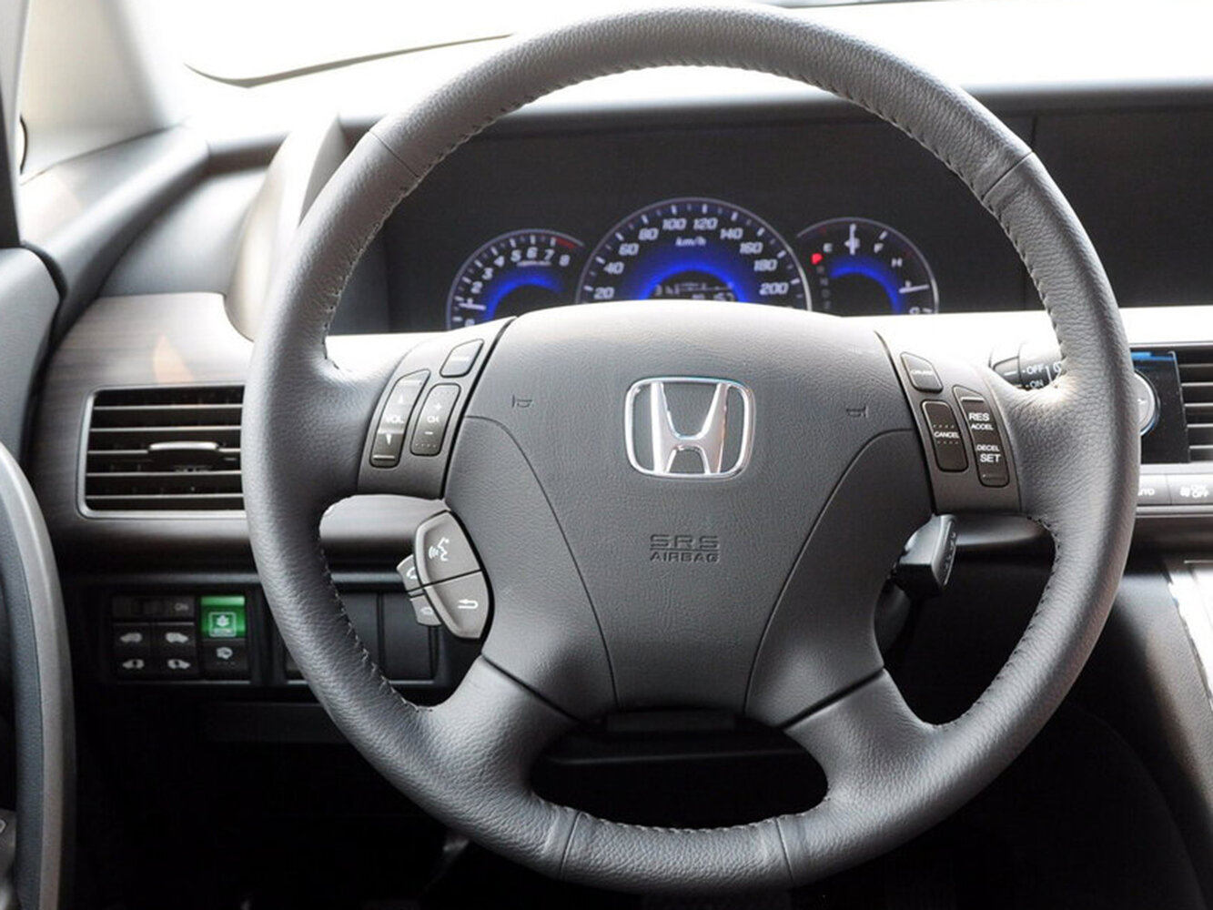 Honda Elysion VG HDD Special Package