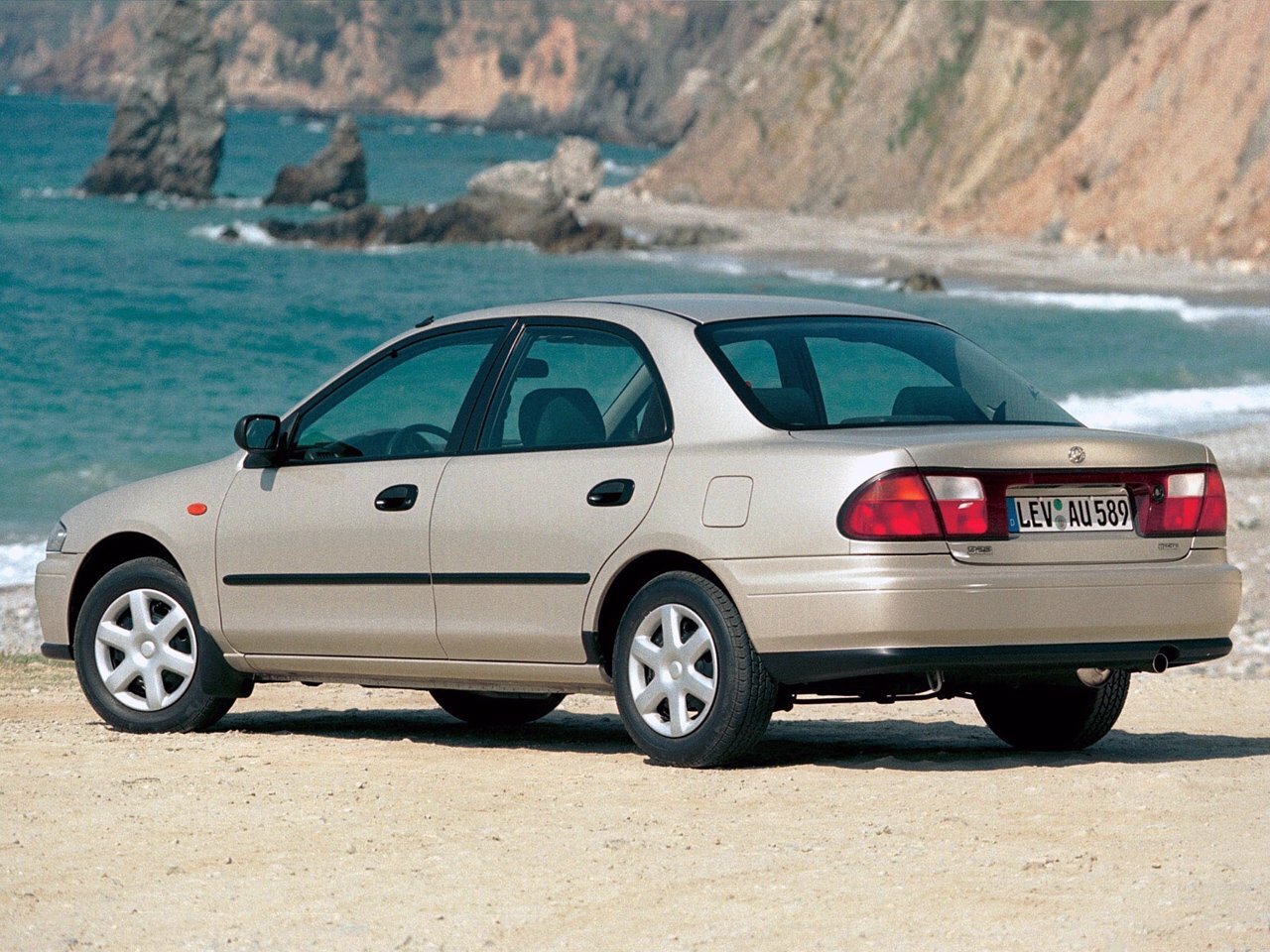 Mazda Familia GS