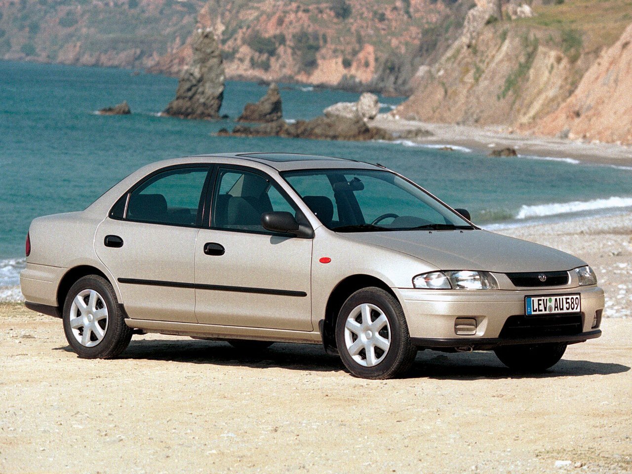 Mazda Familia GS