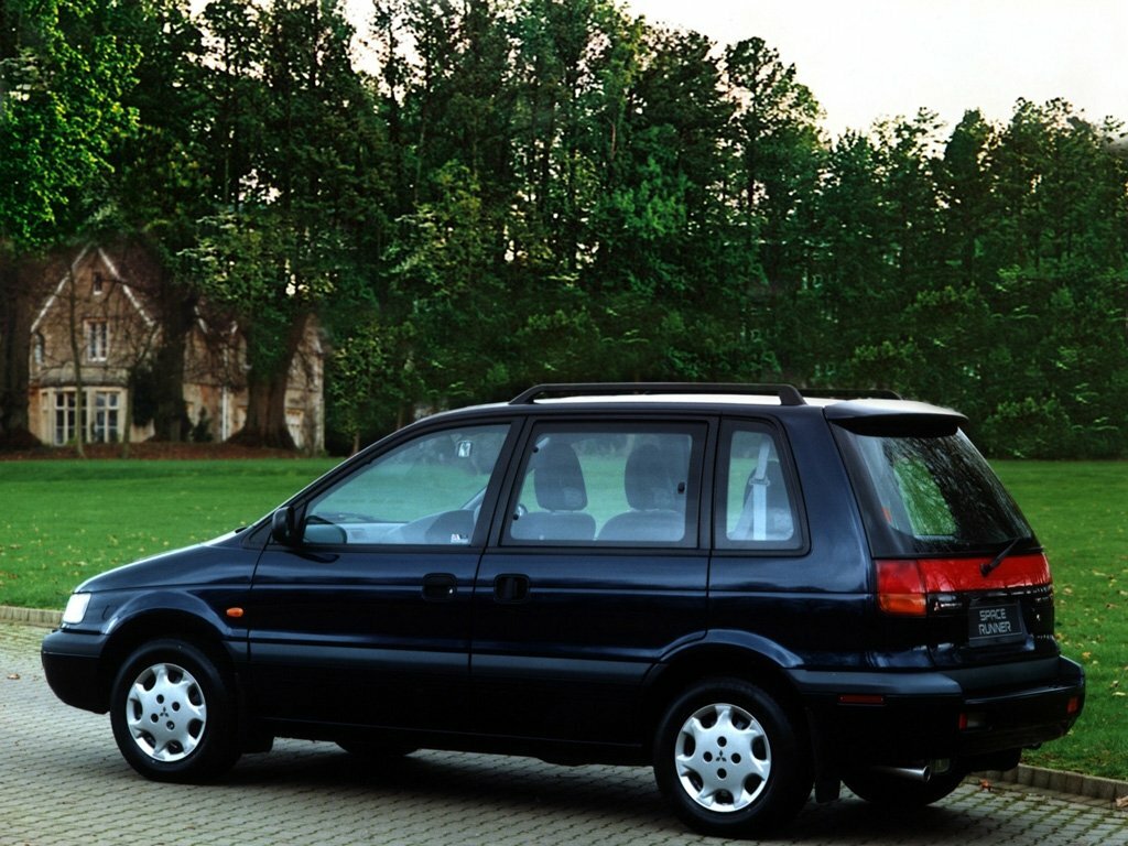 Mitsubishi RVR X