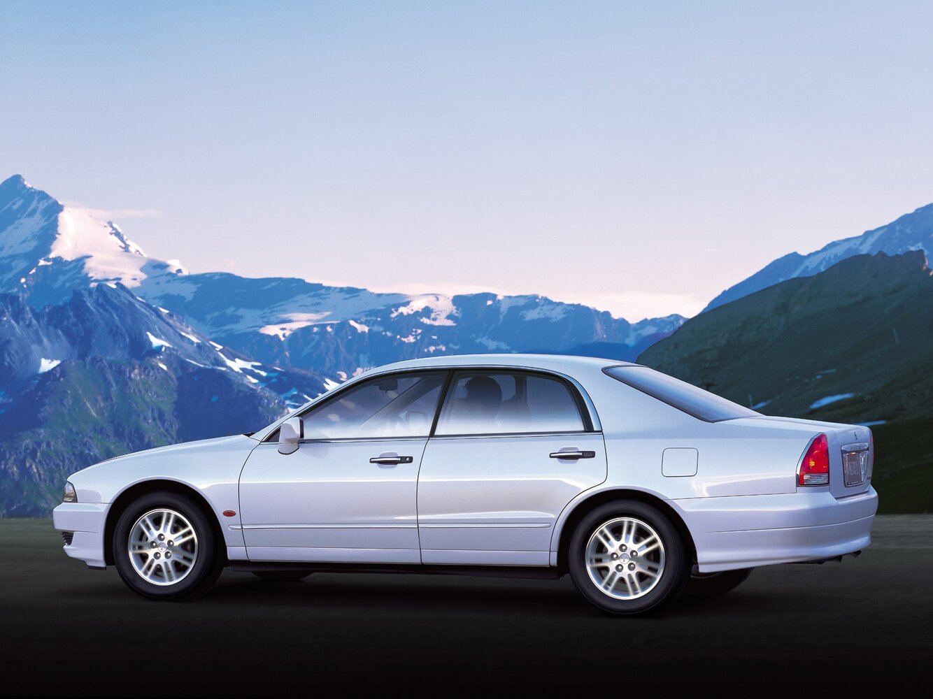 Mitsubishi Diamante