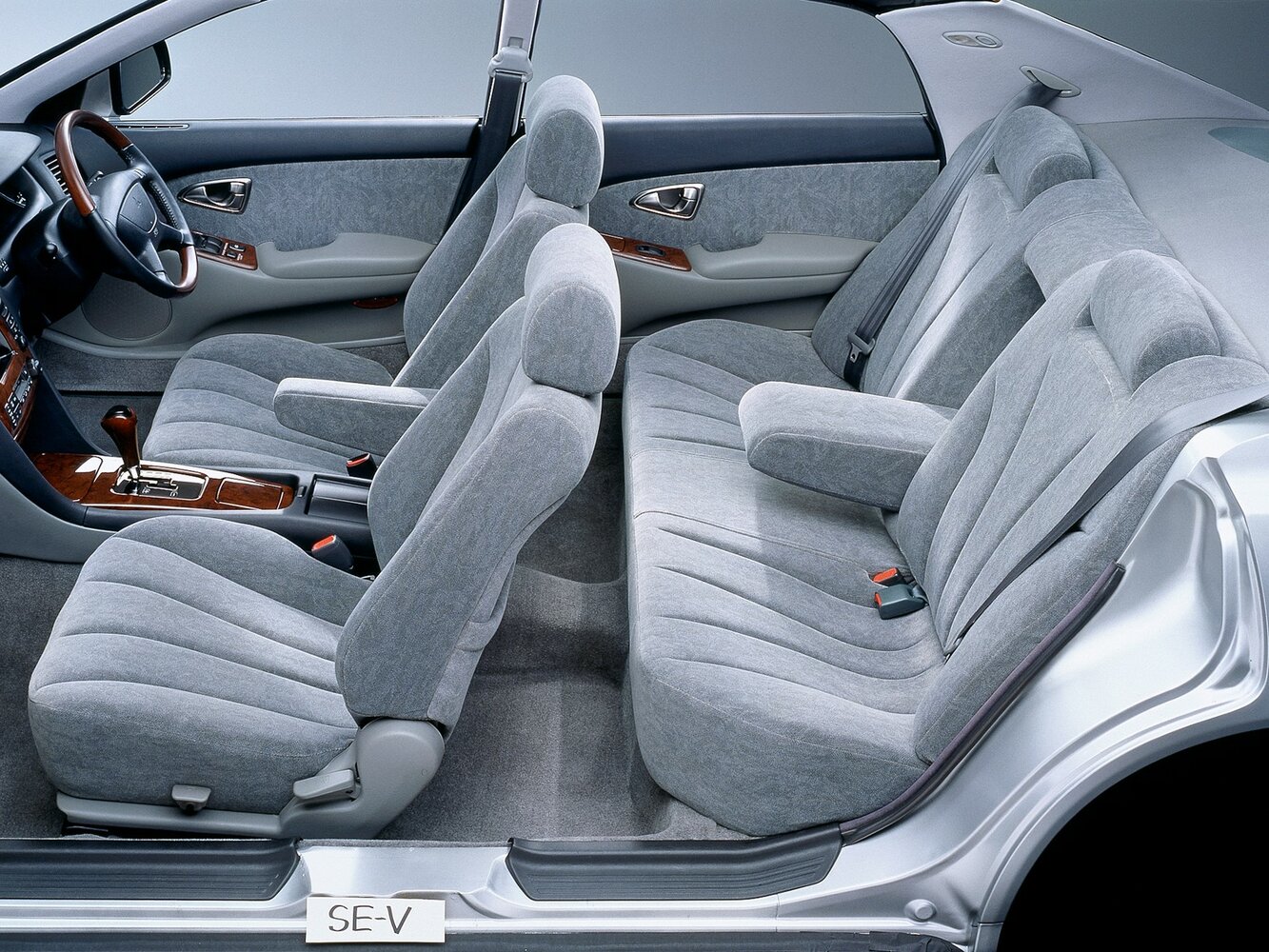 Mitsubishi Diamante 25V