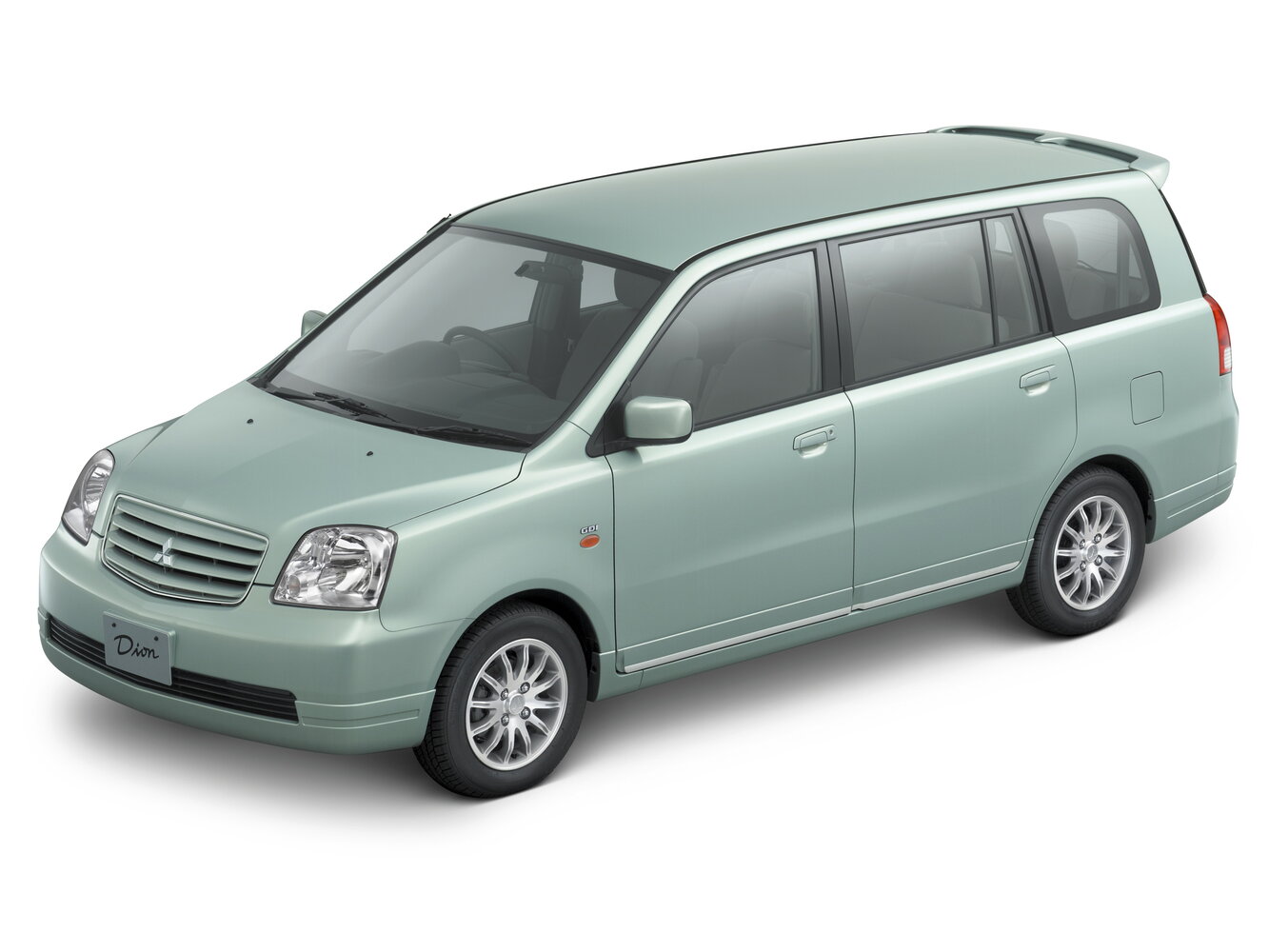Mitsubishi Dion — I поколение (2000–2001)