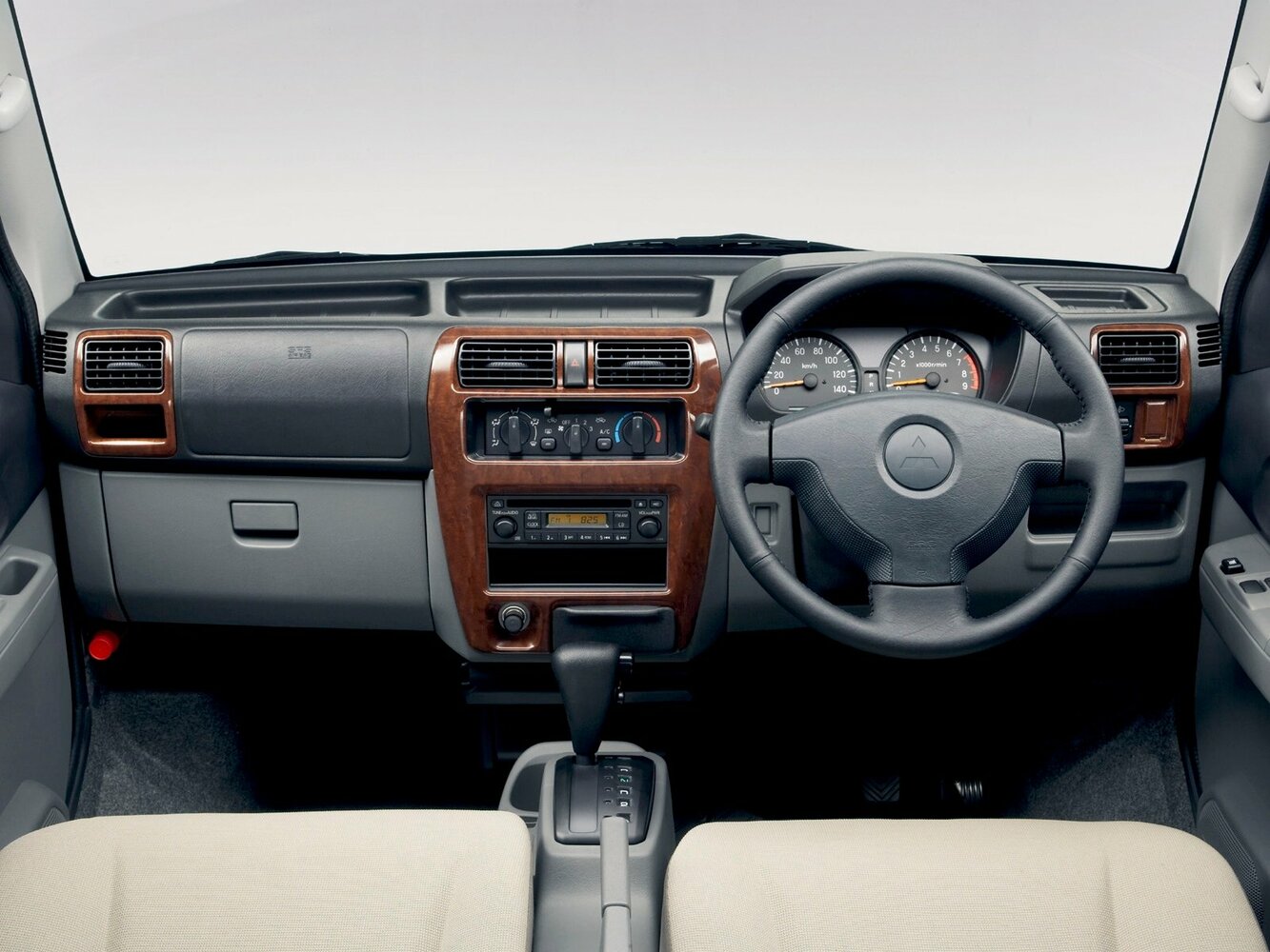 Mitsubishi Town Box RX