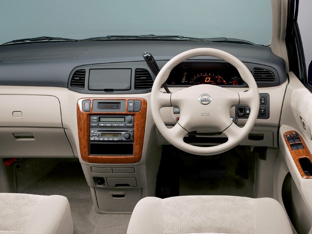 Nissan Liberty L−C