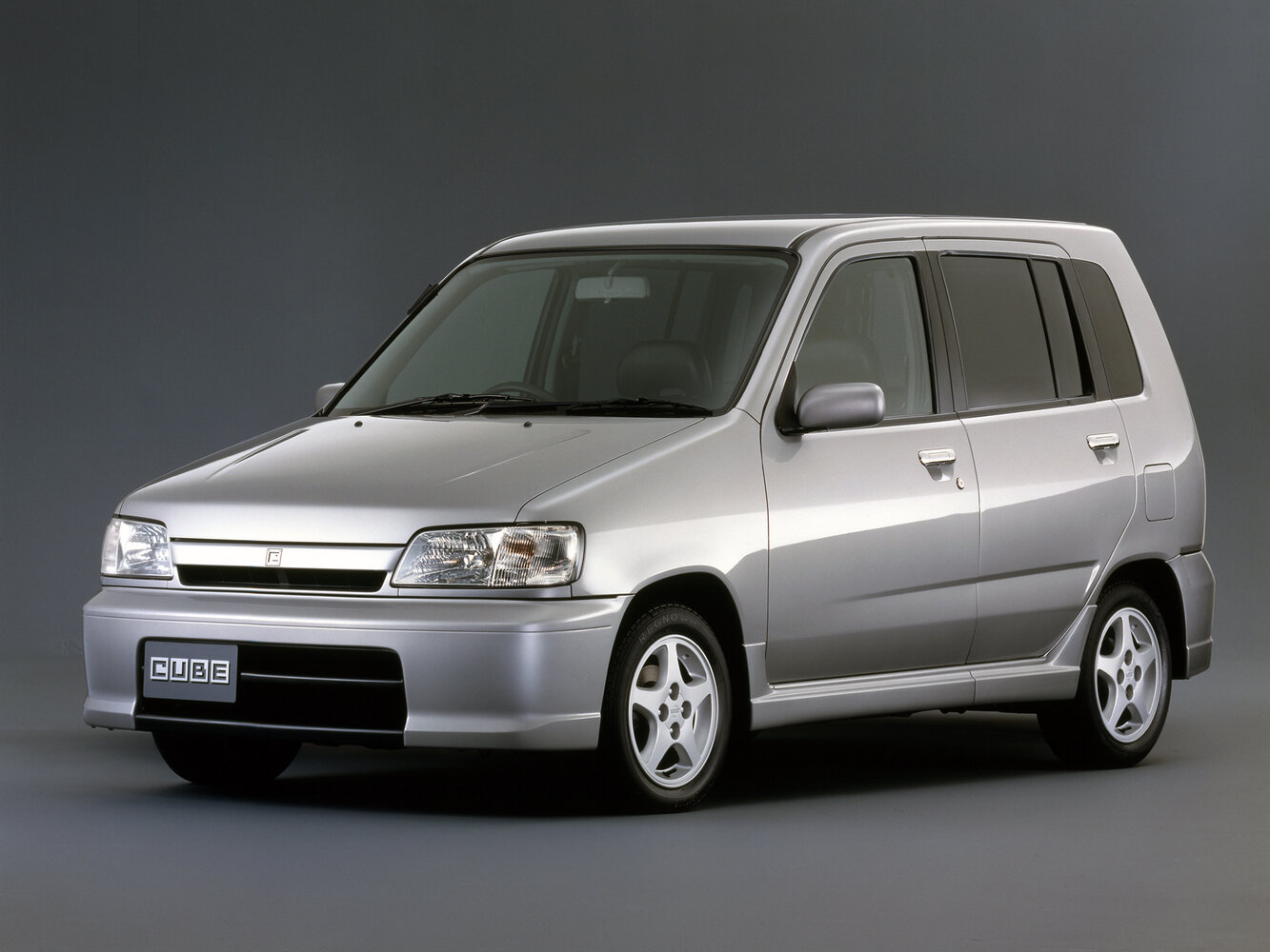 Nissan Cube — I (Z10) (1998–1999)
