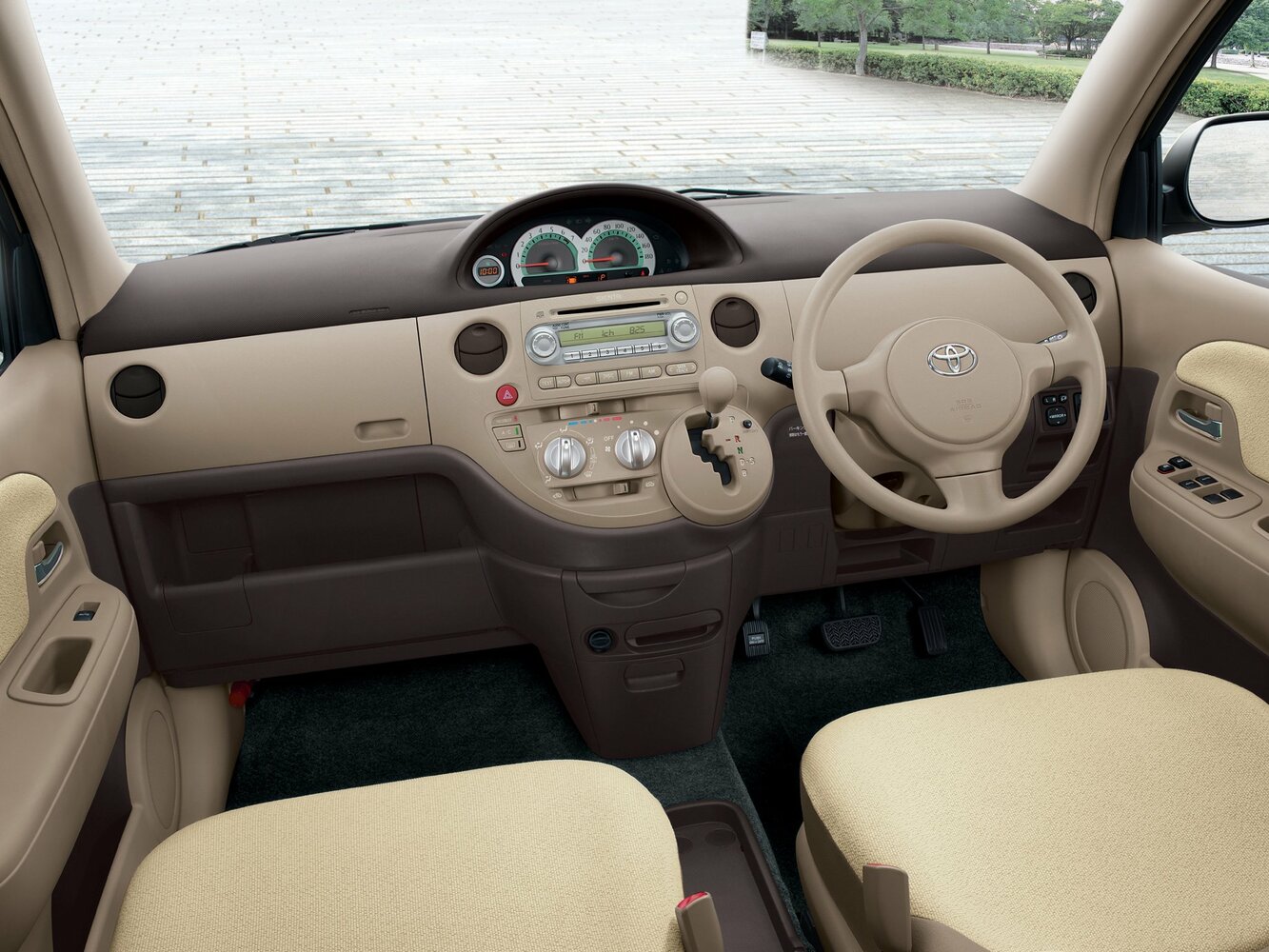 Toyota Sienta X