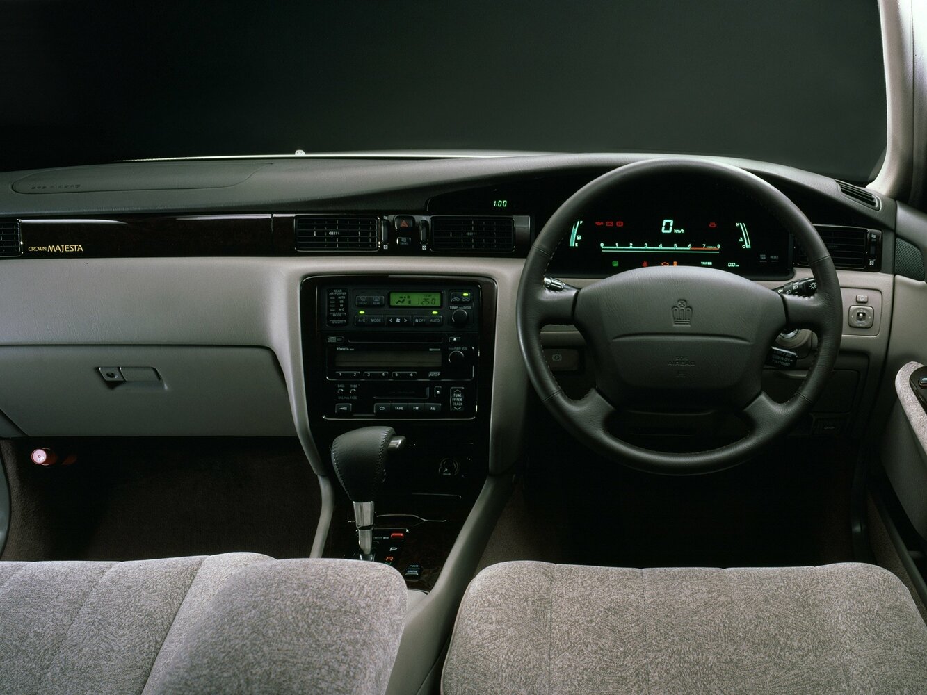 Toyota Crown Majesta E