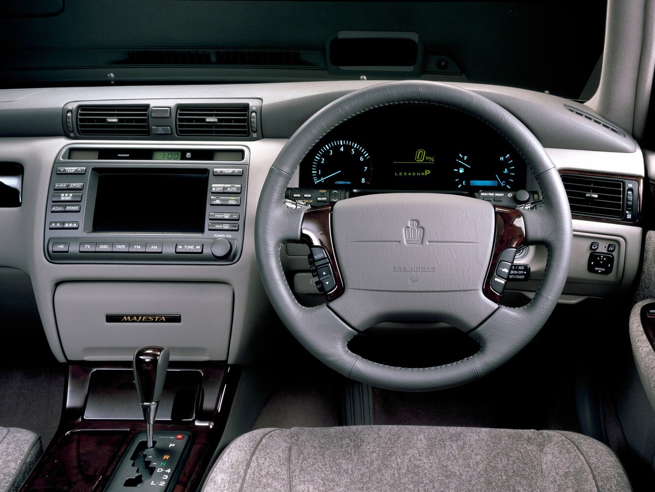 Toyota Crown Majesta 3.0A