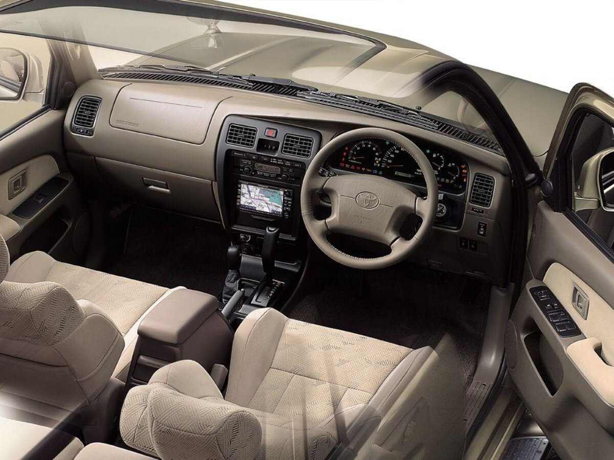 Toyota Hilux Surf SSR−X Limited