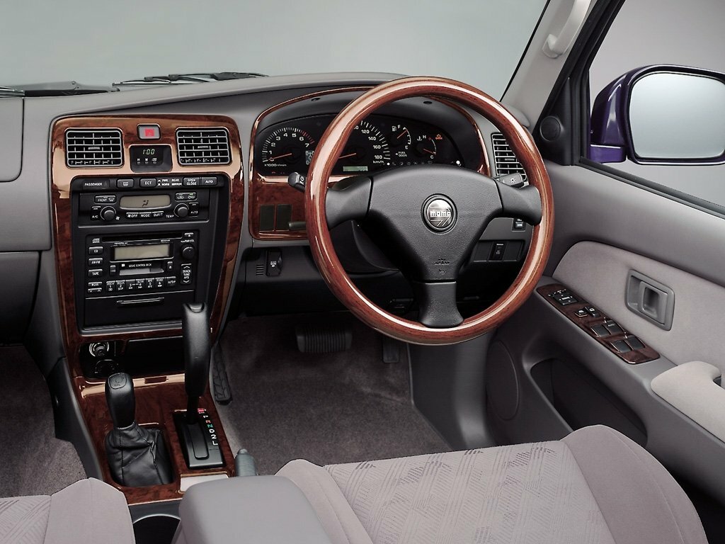 Toyota Hilux Surf SSR−G