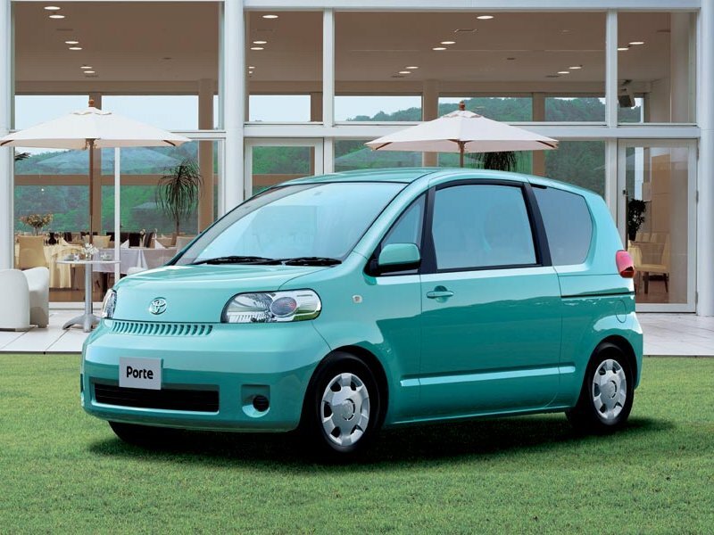 Toyota Porte — I поколение (2004–2012)