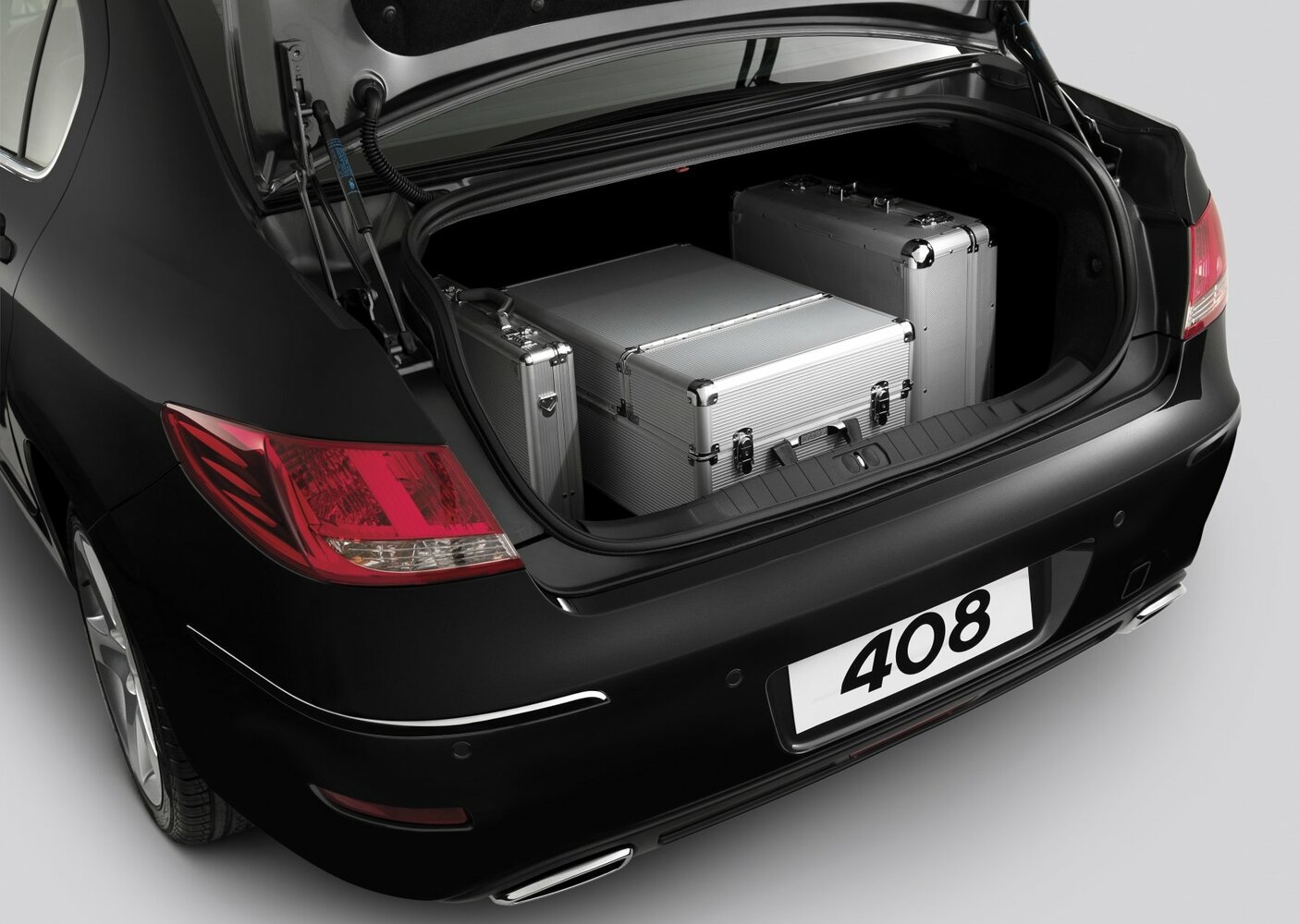Peugeot 408 — справочные фотографии комплектации, Багажник