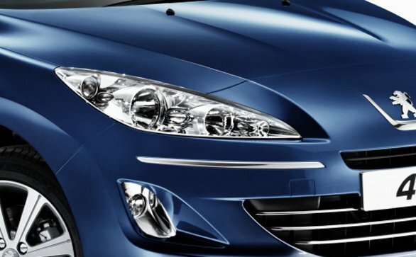 Peugeot 408 — справочные фотографии комплектации, Передняя фара