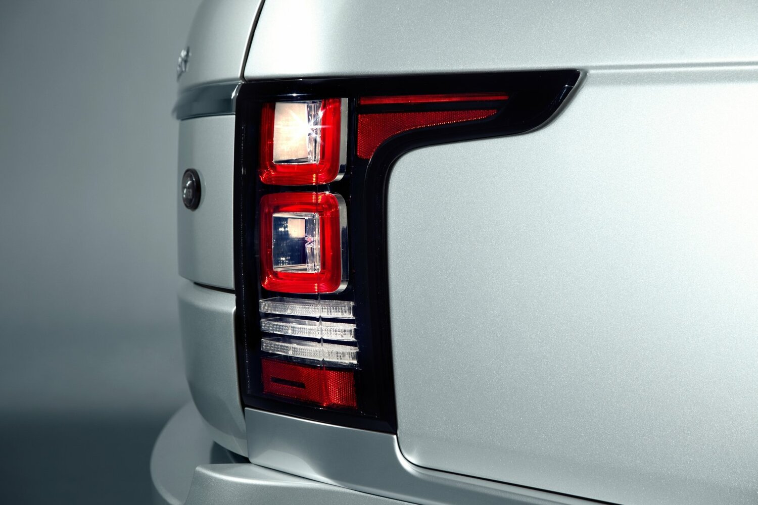 Land Rover Range Rover — справочные фотографии комплектации, Задняя фара