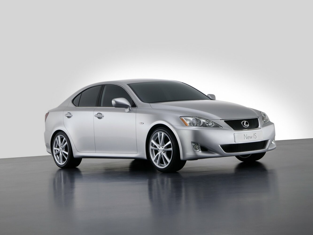 Lexus IS — II поколение (2005–2007)